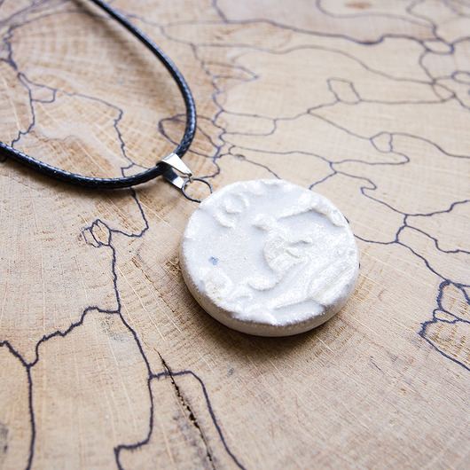 naszyjniki - inne Naszyjnik ceramiczny koty perłowe