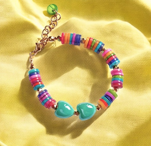 bransoletki z kamieni naturalnych Bransoletka : SUMMER collection: masa perłowa i ceramiczne serduszka