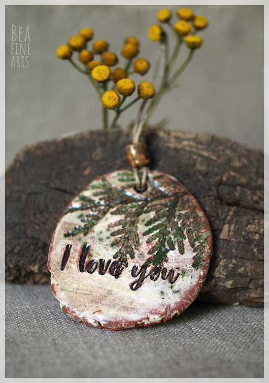 napisy dekoracyjne i tabliczki I love you - rustykalny dekor ceramiczny, zawieszka