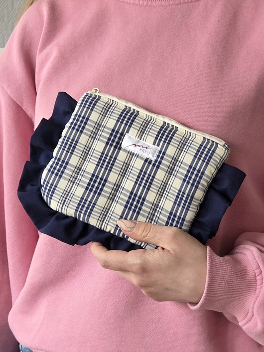 kosmetyczki Kosmetyczka falbanka w kratkę