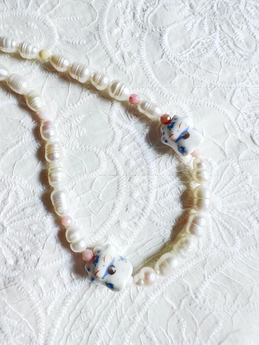 korale Naszyjnik z  pereł Lucky Cat