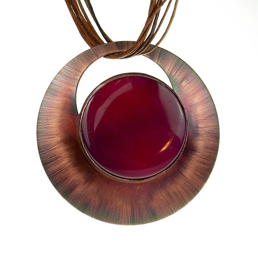 wisiory Wisior z agatem na miedzianym tle