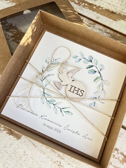 kartki na komunię Ręcznie robiona kartka komunijna z personalizacją w wianku od ojca chrzestneg