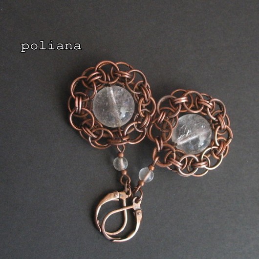Gotyk w bieli poliana