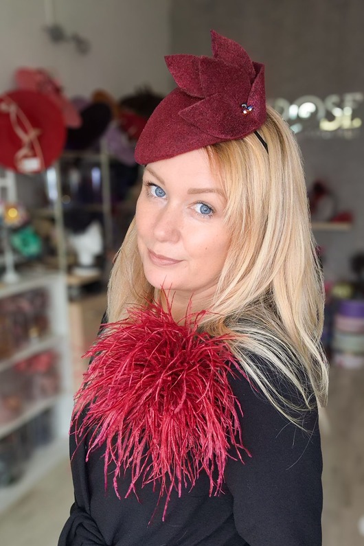 kapelusze damskie Corrie toczek z wełny bordo