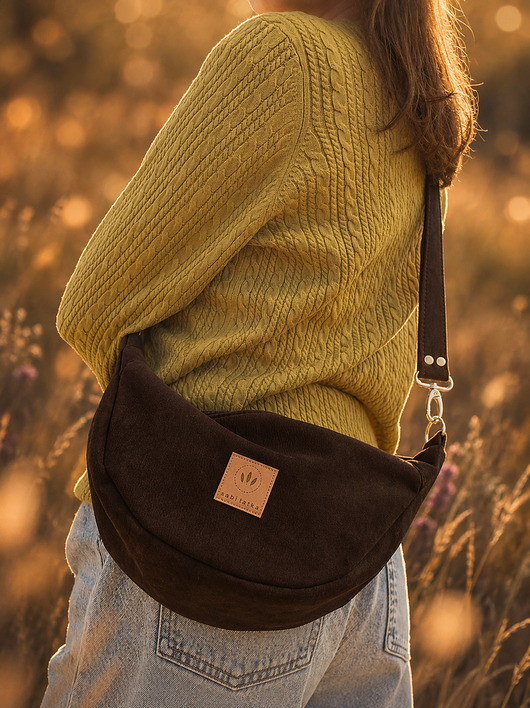 saszetka nerka Torebka crossbody z Czekoladowego Nubuku