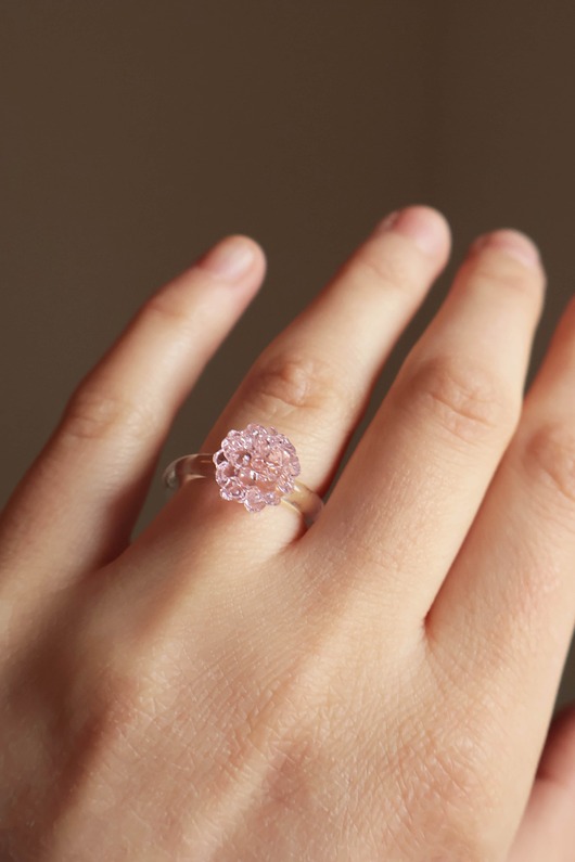 pierścionki - różne Szklany pierścionek z różową  kulką "Crystal"