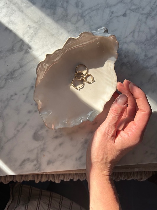 pojemniki na biżuterię Ceramiczna ostryga na obrączki, kolczyki, palo santo i drobne pamiątki