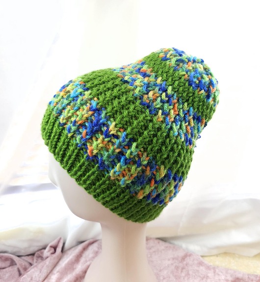czapki i kapelusze męskie 6622 ciepła, efektowna, kolorowa, zielona, ręcznie robiona czapka beanie;
