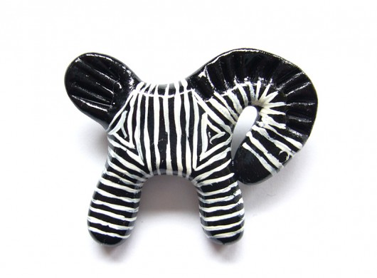 zebra broszka PRACOWNIA Z PRZYTUPEM