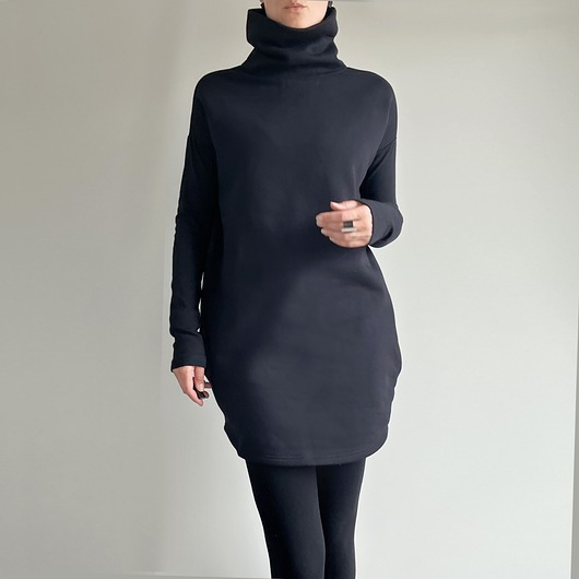 sukienki midi damskie Czarna Sukienka Dresowa Midi Wąski rękaw Golf