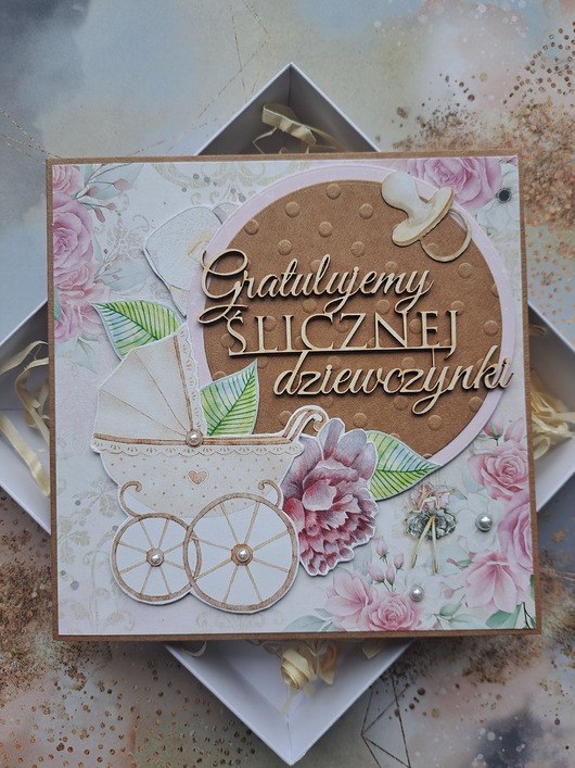 kartki scrapbooking Kartka z okazji narodzin córeczki (w pudełku)