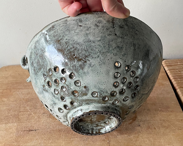 miski i misy Ceramiczny durszlak z podstawką