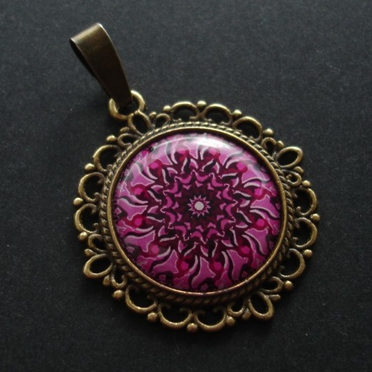 Wisiorek Mandala Spełnionej Miłości Iris Szarooka
