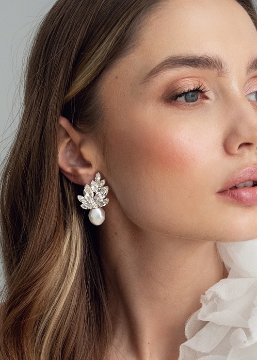 Biżuteria ślubna Kolczyki Ślubne Kwiaty z Perłą MAGNOLIA