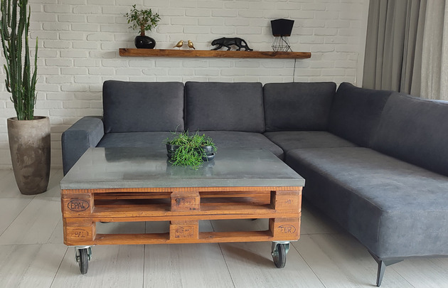 stoliki kawowe Stolik kawowy z palet i betonu RockRoll