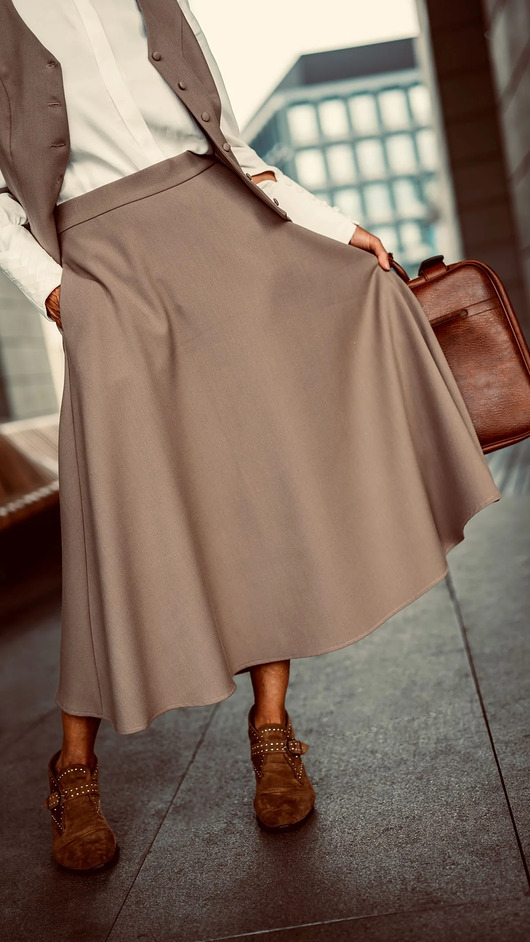 spódnice midi Rozkloszowana spódnica midi - Czekoladowa