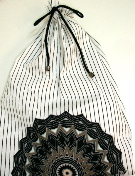 Russian print white bag metka by traczka