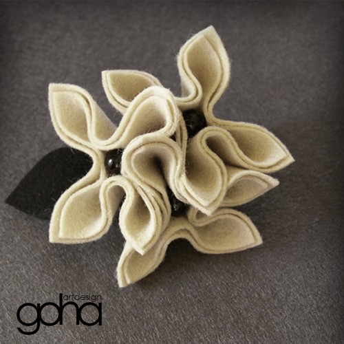 ecru with black-zamówienie FlowerFelt Design