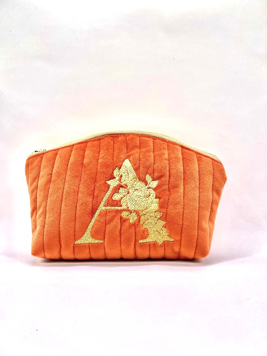 kosmetyczki Pikowana kosmetyczka z monogramem