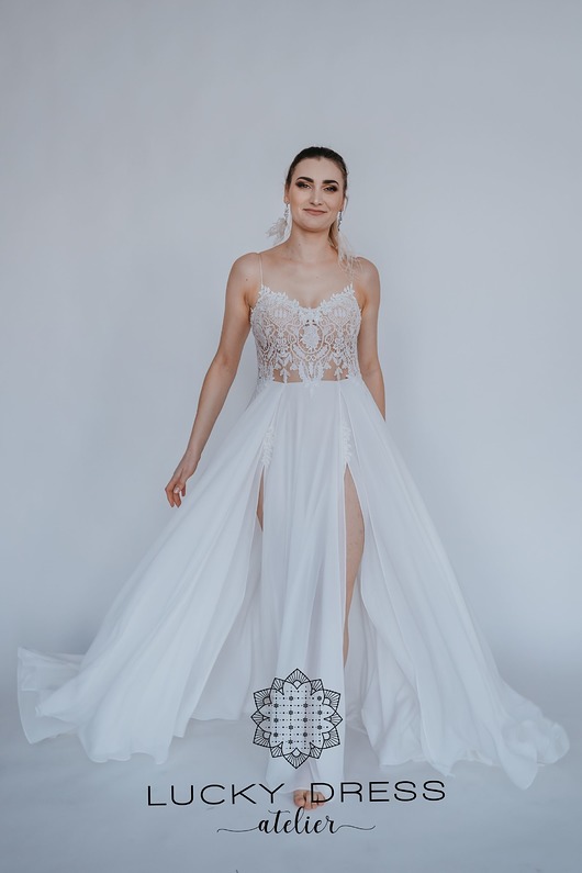 suknie ślubne Suknia ślubna boho z rozcięciami / DOROTHY III