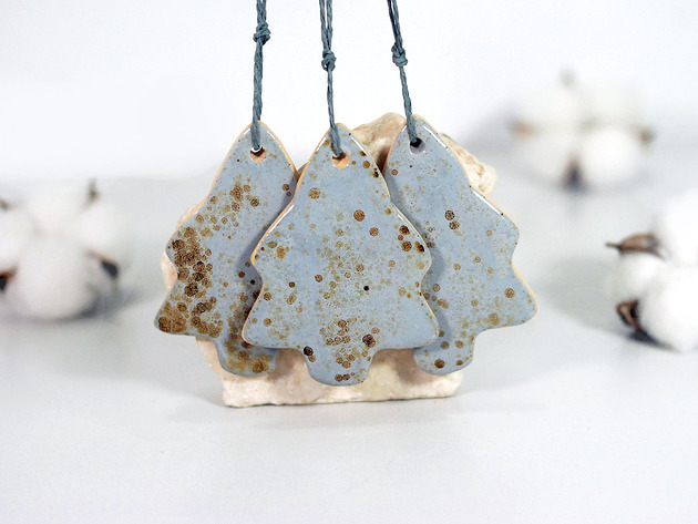 ozdoby choinkowe Ceramiczne choinki zestaw 3 ozdób choinkowych