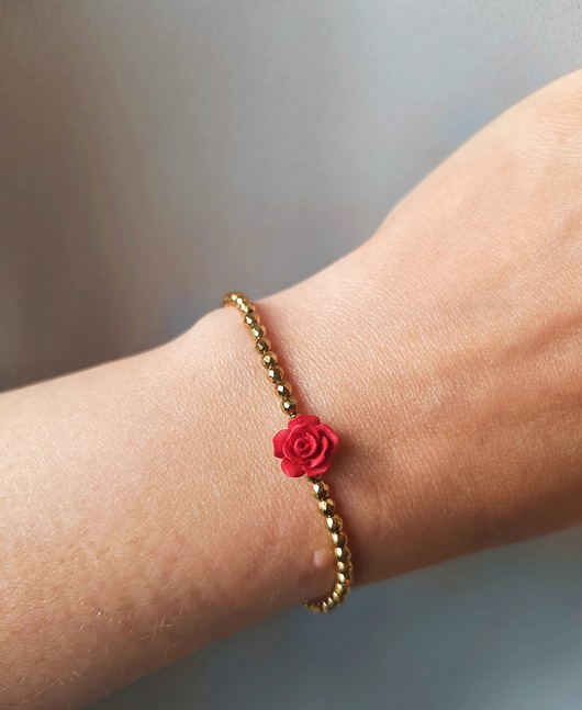 bransoletki na sznurku Red roses