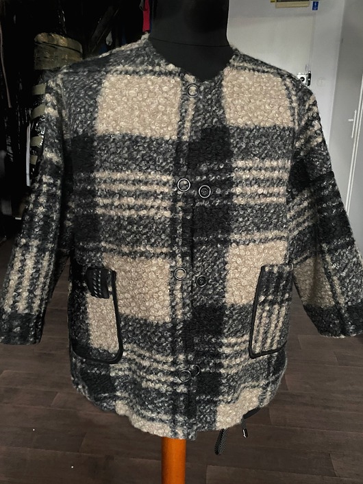 kurtki damskie Kurtka bucle w kratę