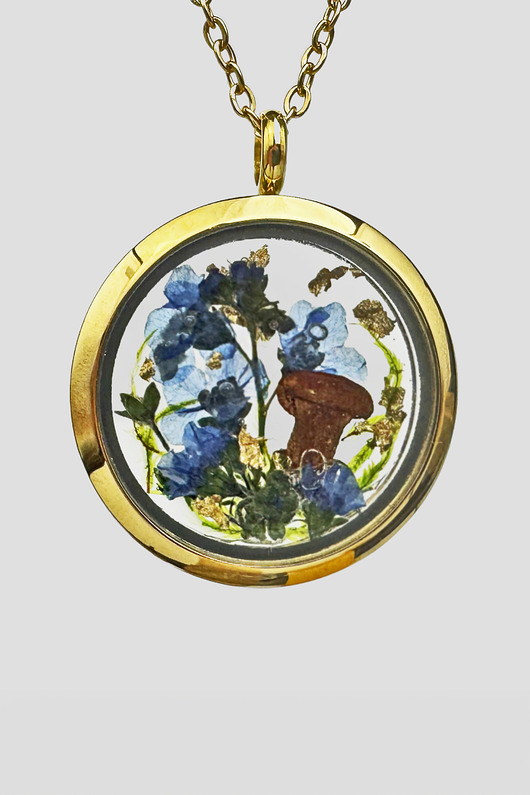 wisiory Wisior z grzybkiemi i niezapominajkami