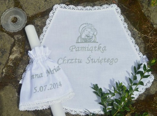Komplet do Chrztu: szatka i świeca! Matka Boża Monart