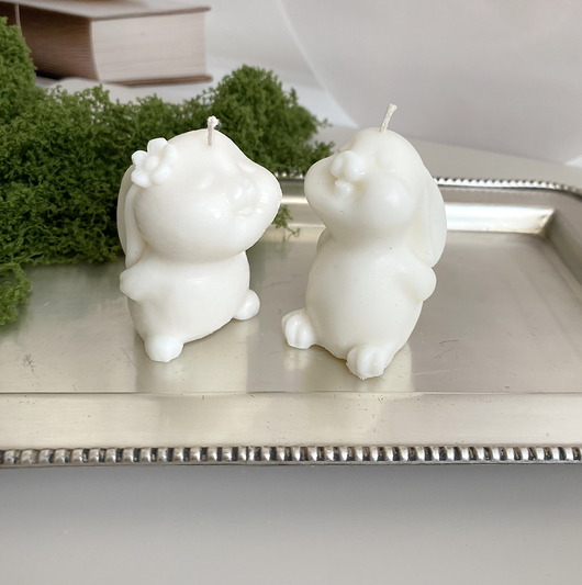 świeczniki i świece Świece ekologiczne sojowe dekoracyjne zające/ króliczki kolor wosku naturalny