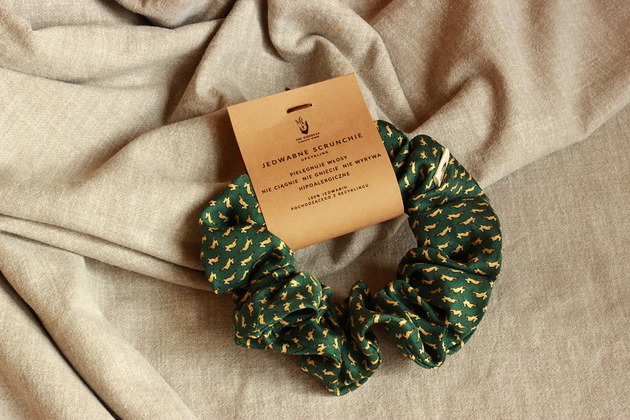Jedwabne SCRUNCHIE gumka do włosów Upcykling VENUSS concept store