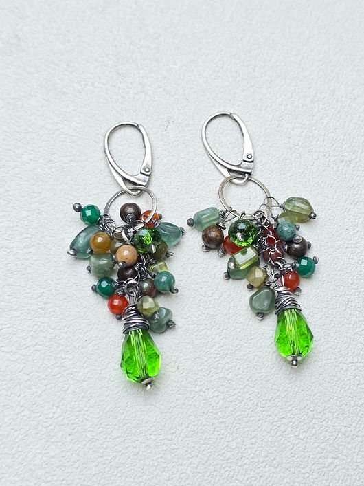 kolczyki srebrne Kolczyki srebrne Zielone Grona z Cynamonem