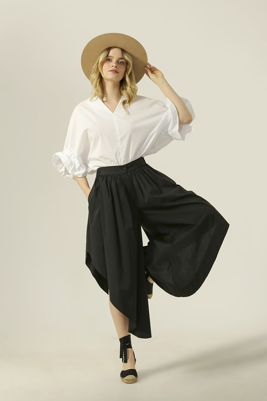 spodnie materiałowe damskie Asymetryczne spodnie cullote Amelia czarne