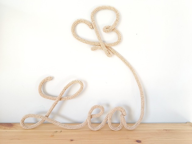 pokój dziecka - różne Imię z włóczki z małym dodatkiem