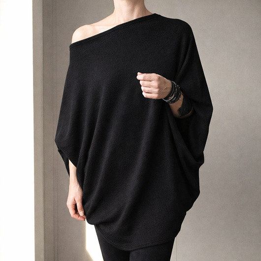 swetry damskie  Sweterek oversize długi czarny