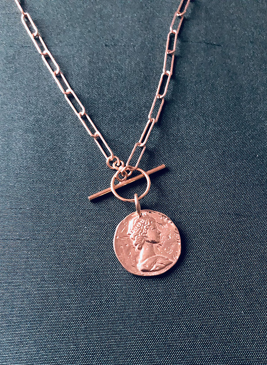 chokery choker z medalionem
