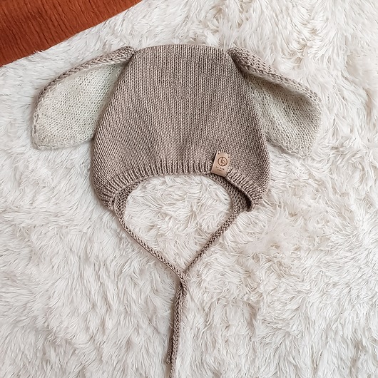 czapki dziecięce Bonetka ręcznie dziergana BUNNY BONNET beż