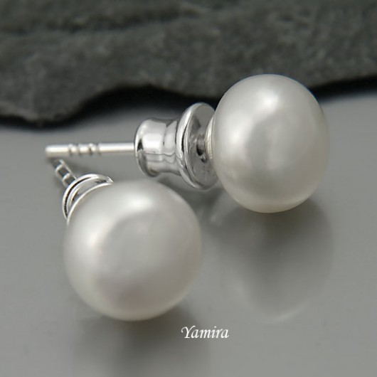 classic pearls yamira