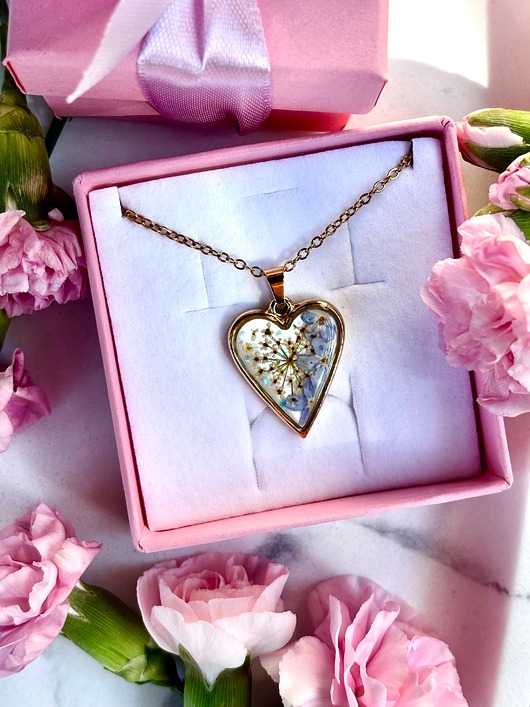 naszyjniki - inne Naszyjnik kompozycja w sercu