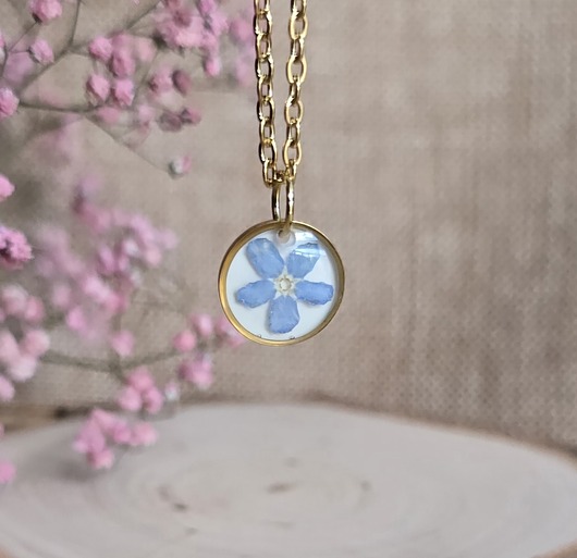 wisiory Wieczny kwiat niezapominajka zawieszka z niezapominajką