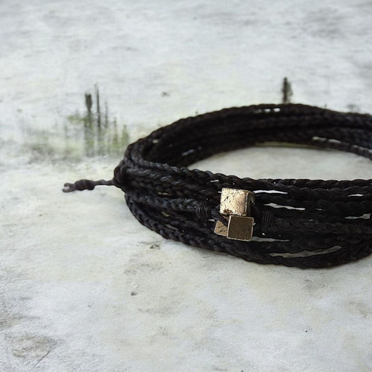 bransoletki na sznurku NATURE Len i piryt czarna bransoletka