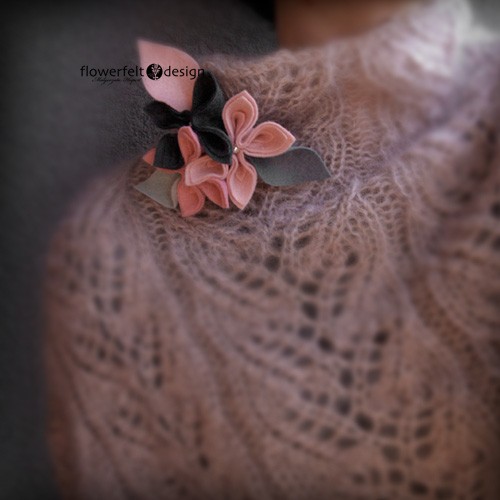 szarości z różanym FlowerFelt Design