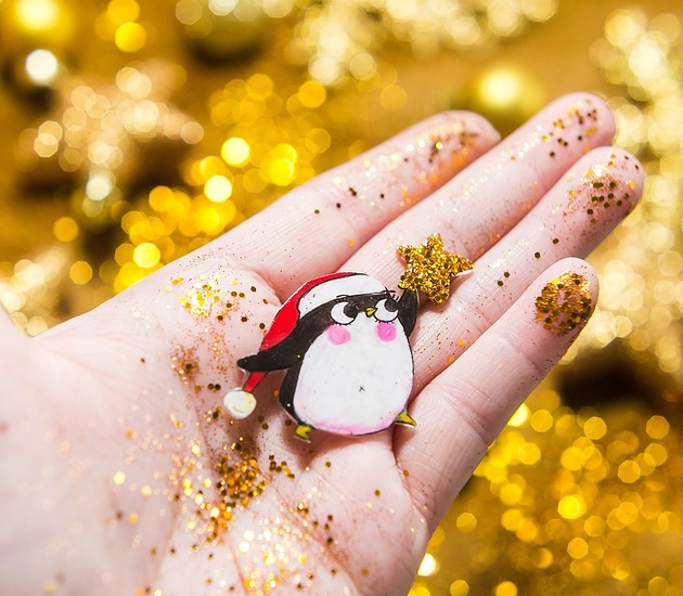 broszki Pingwinek z Gwiazdką