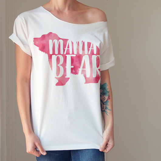 S-XXL Mama Bear Krótki biały Oversize ONE MUG A DAY