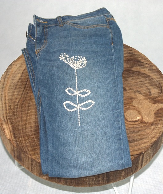 Jeansy Biały Dmuchawiec ZeStrychu Handmade