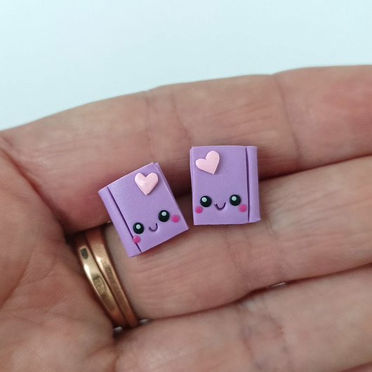 kolczyki z masy plastycznej Małe Kolczyki sztyfty Kawaii Książeczki fioletowe