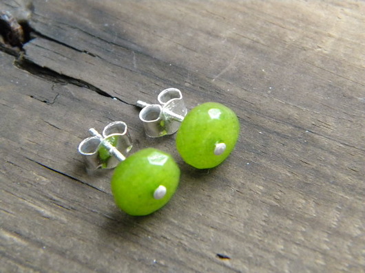 kolczyki wire wrapping jadeit - zielone jabłko