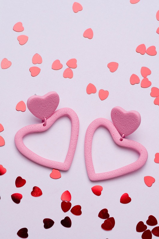kolczyki z masy plastycznej Wiszące SERCA  edycja walentynkowa