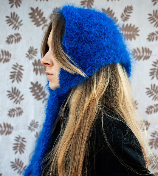 czapki damskie Babuszka kobaltowy puch